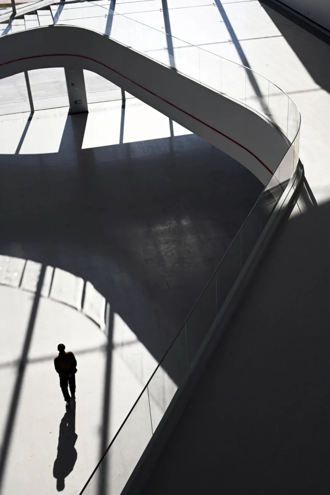 飞扬流线：旗境创新展示空间 / 华工设计院-7