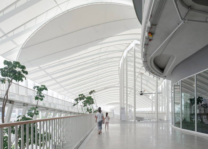 Megapark商业综合体改造,曼谷 / Architectkidd-26