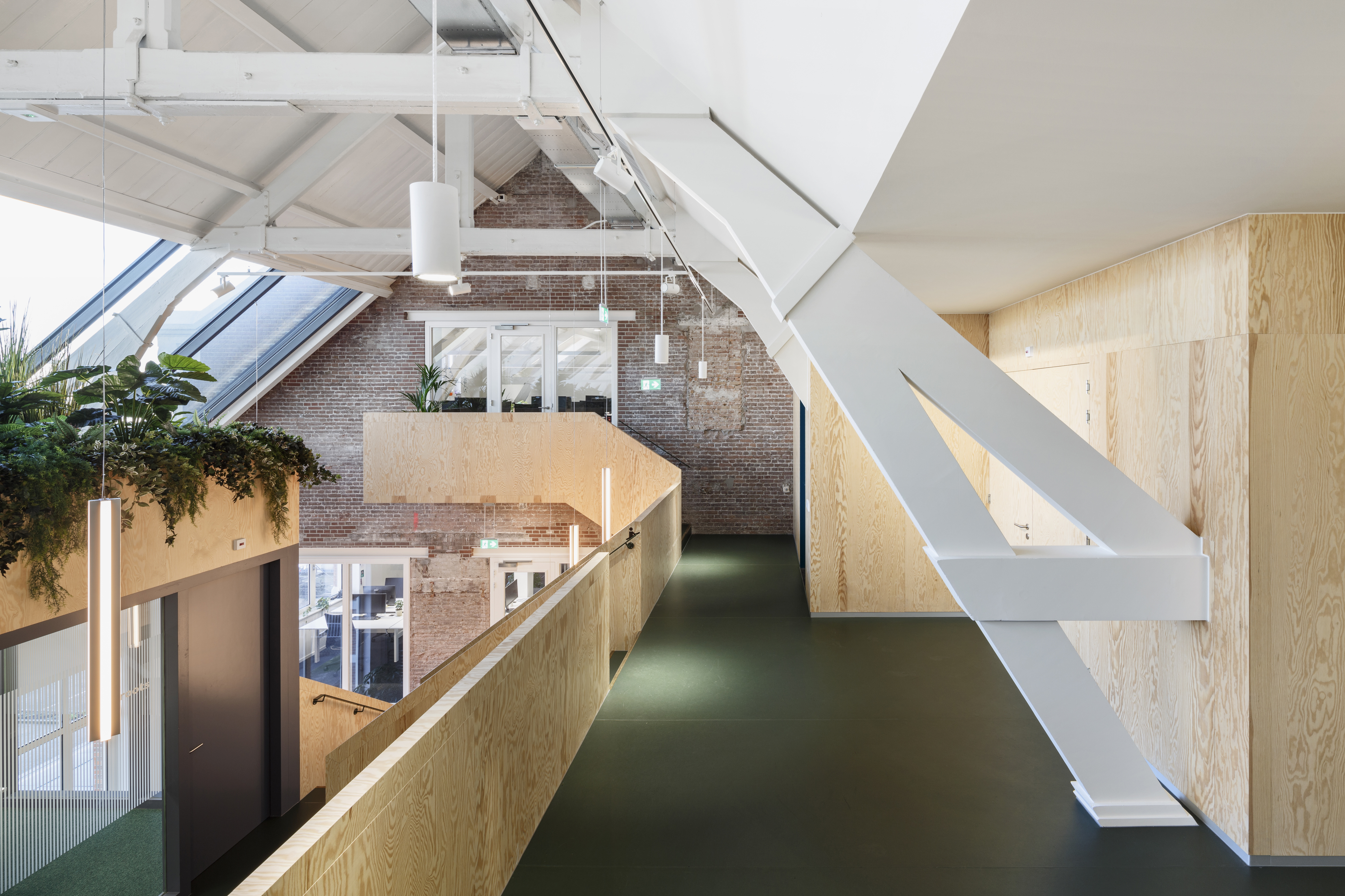 历史与未来交融的办公空间——Upfield 办公室“阁楼”-16