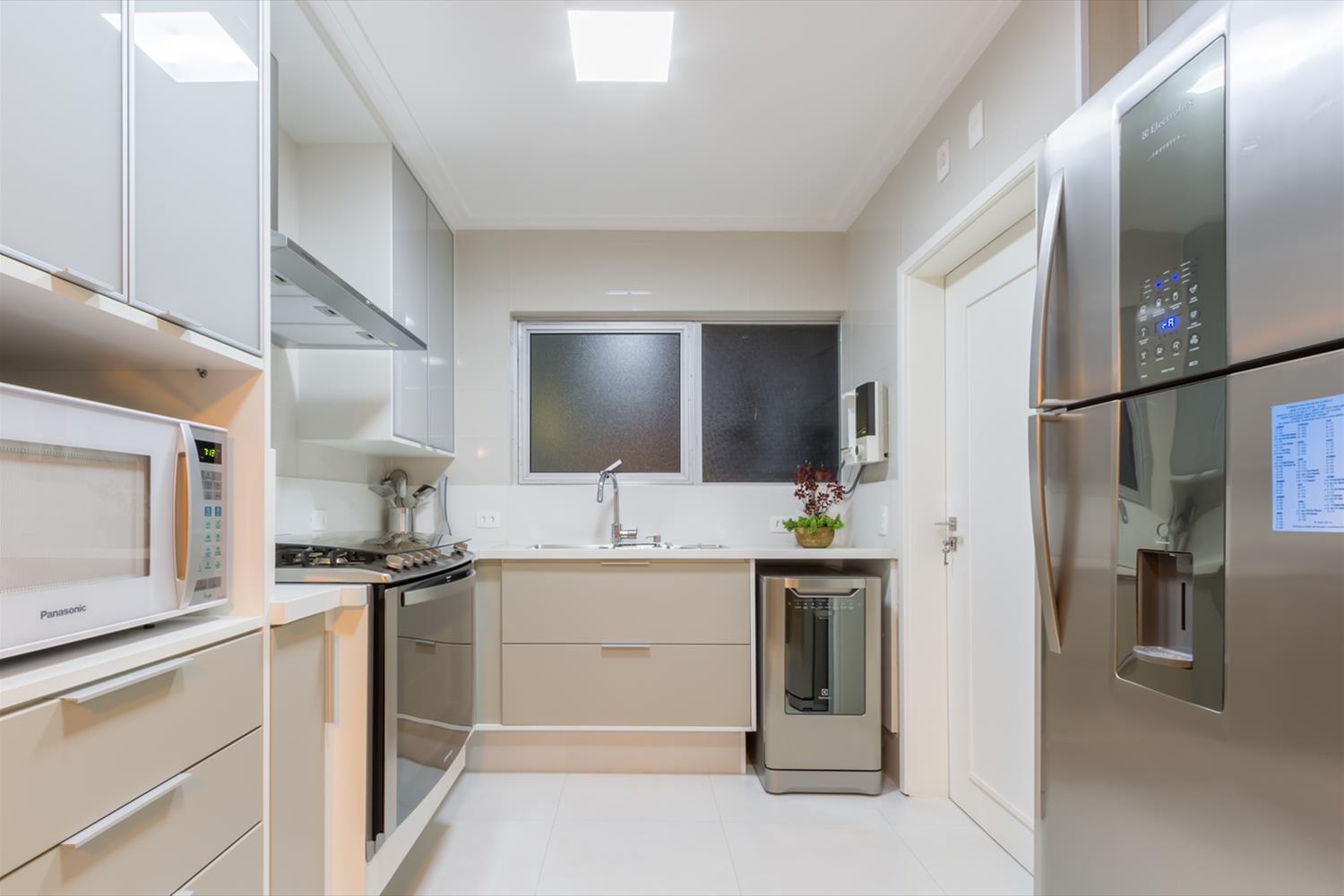 现代简约公寓改造，明亮宽敞的空间设计-4