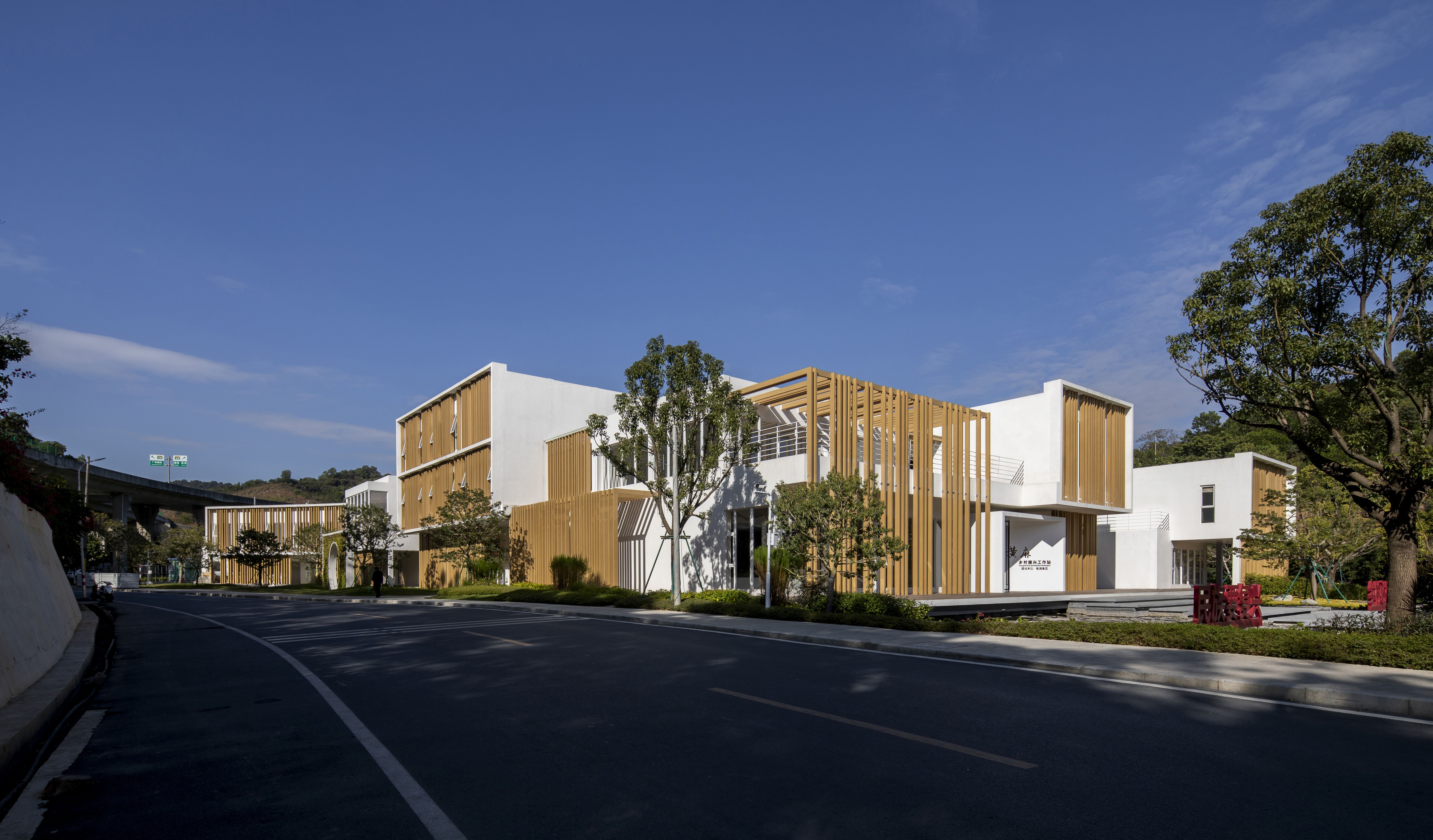 多层面的“轻”：黄麻乡村振兴工作站与乡村会客厅 / 三文建筑 -7