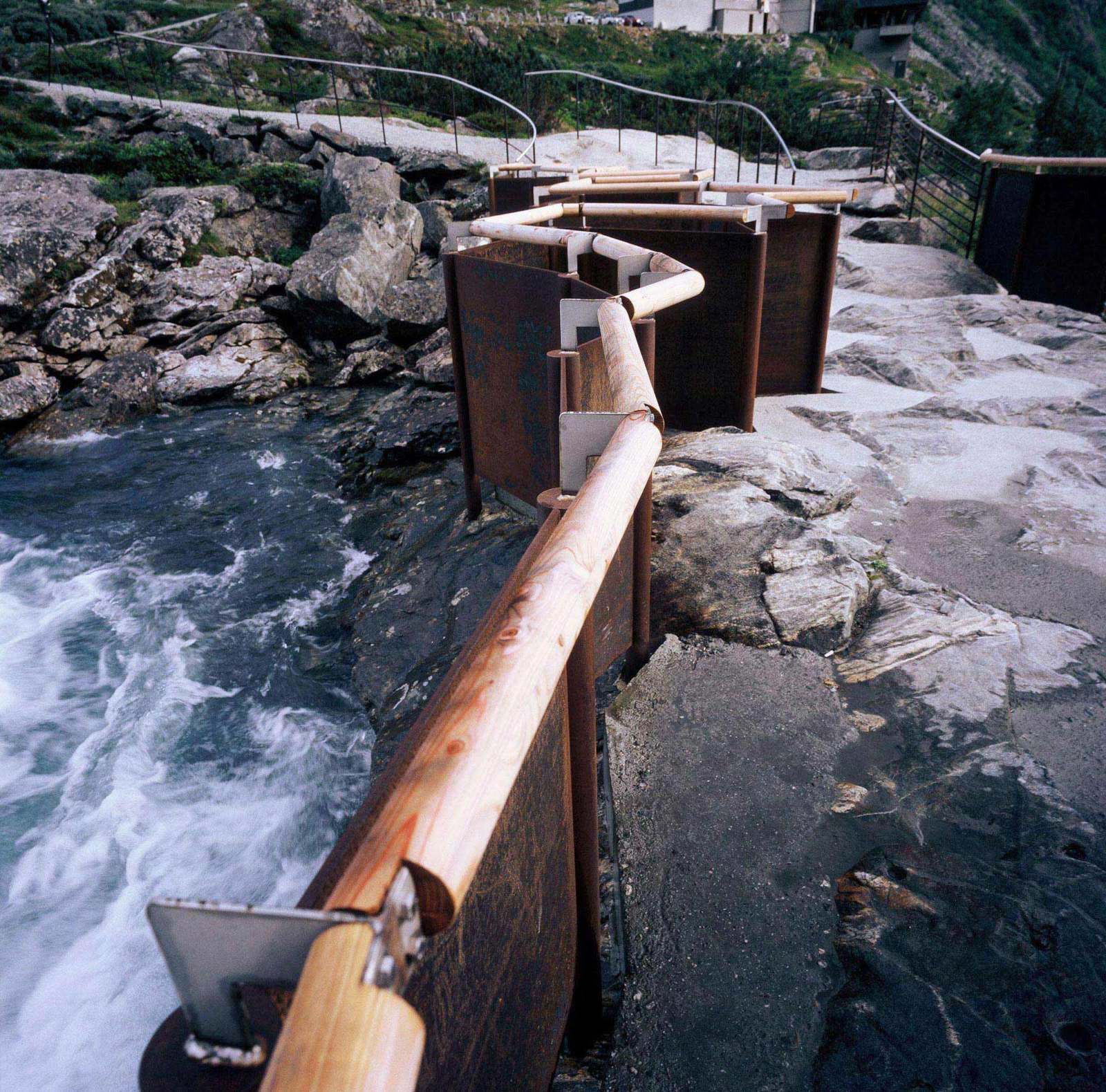 崖边观景平台创新设计-5