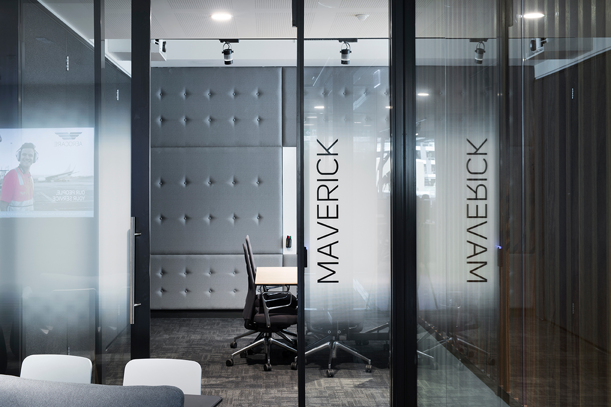 灵活高效，航空护理公司的创意办公空间-16