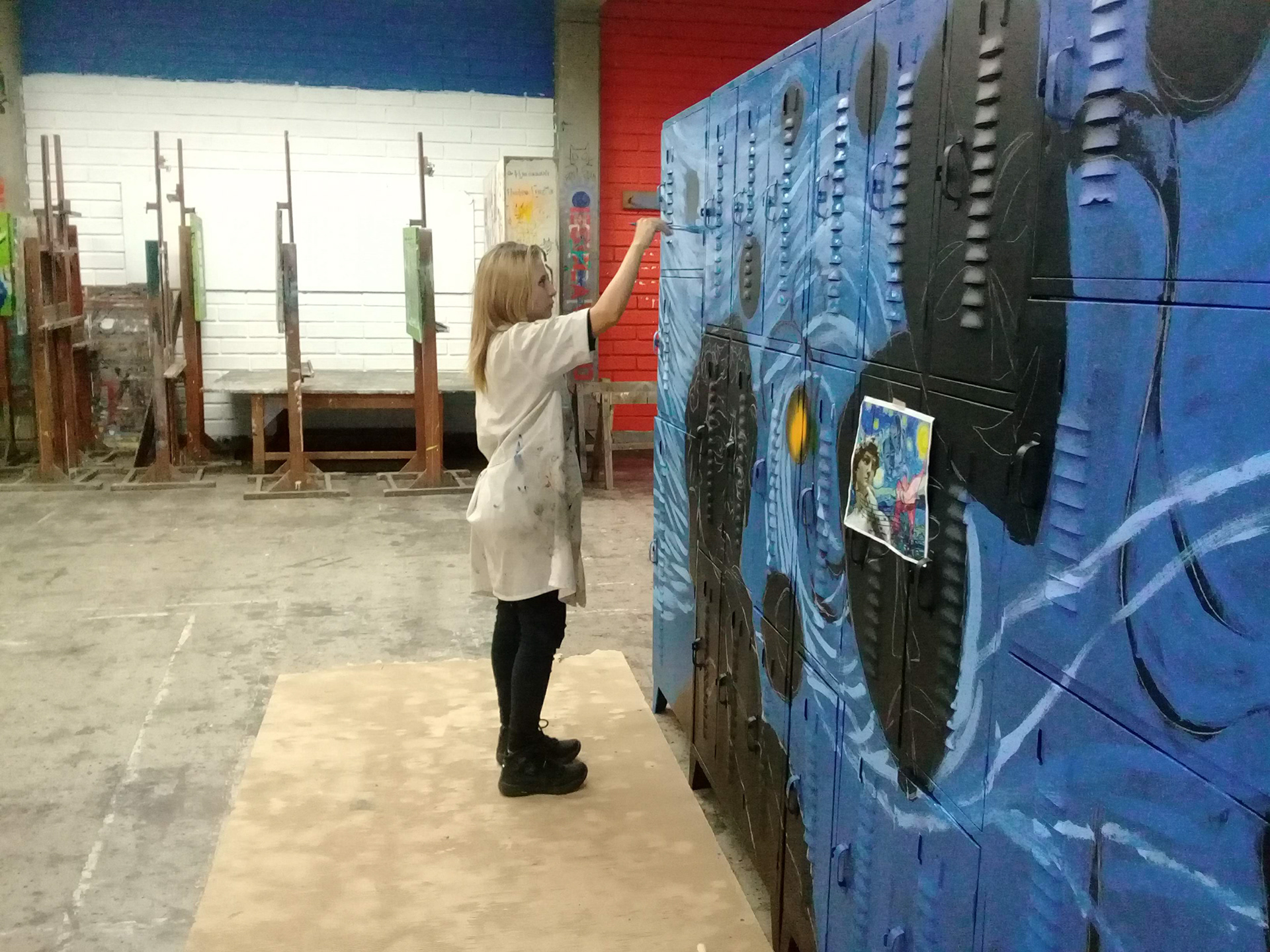 安蒂奥基亚大学艺术学院储物柜壁画设计与执行项目-12