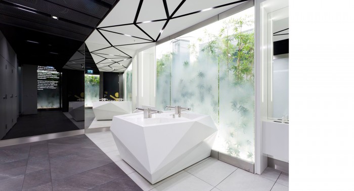 金色庭院购物中心02号卫生间

注：Toalety常见为卫生间之意；Złote Tarasy是波兰华沙一个知名的购物中心，中文一般译为金色庭院购物中心  丨波兰华沙丨Rubicon Architekt Kraków-7