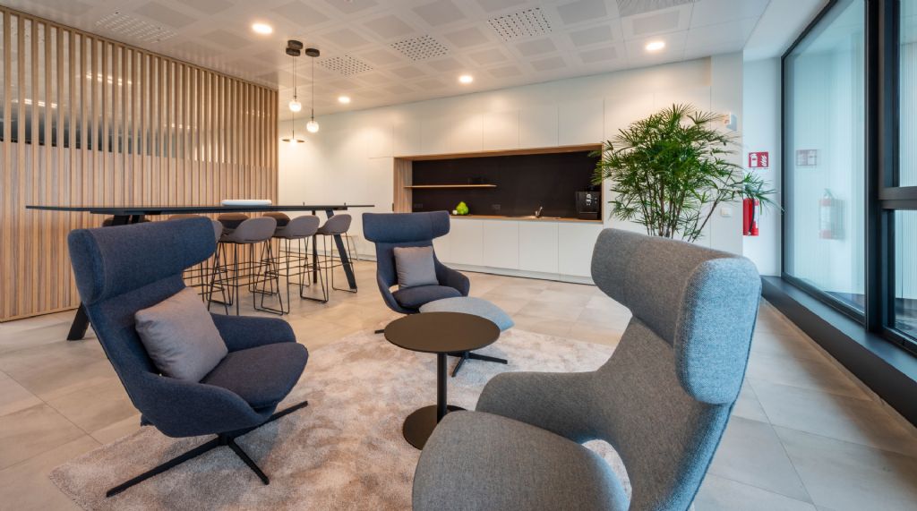 Klaarchitectuur为Borgloon水果经销商设计的办公楼-6