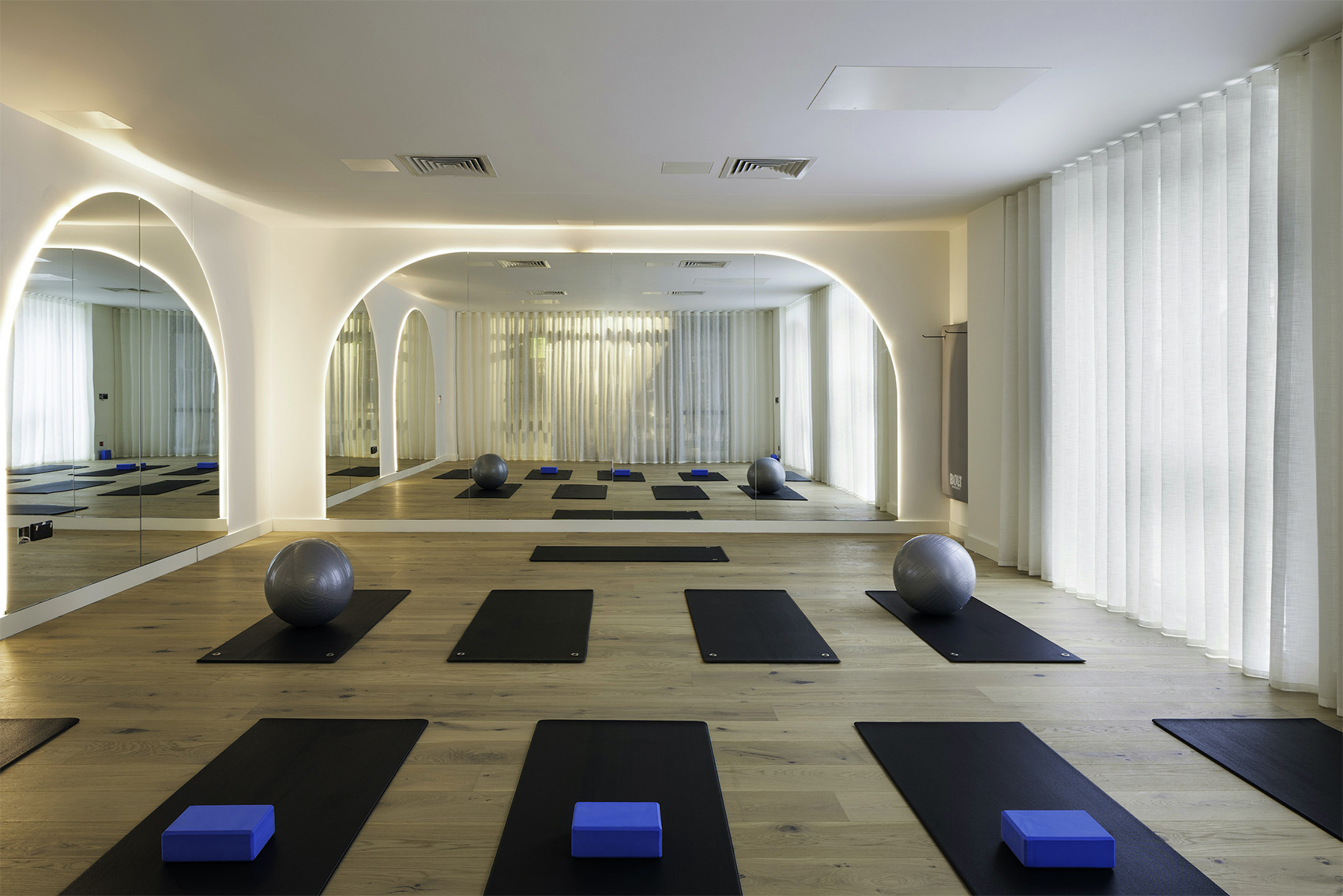 都柏林自由之家丨爱尔兰都柏林丨Concrete Amsterdam-43