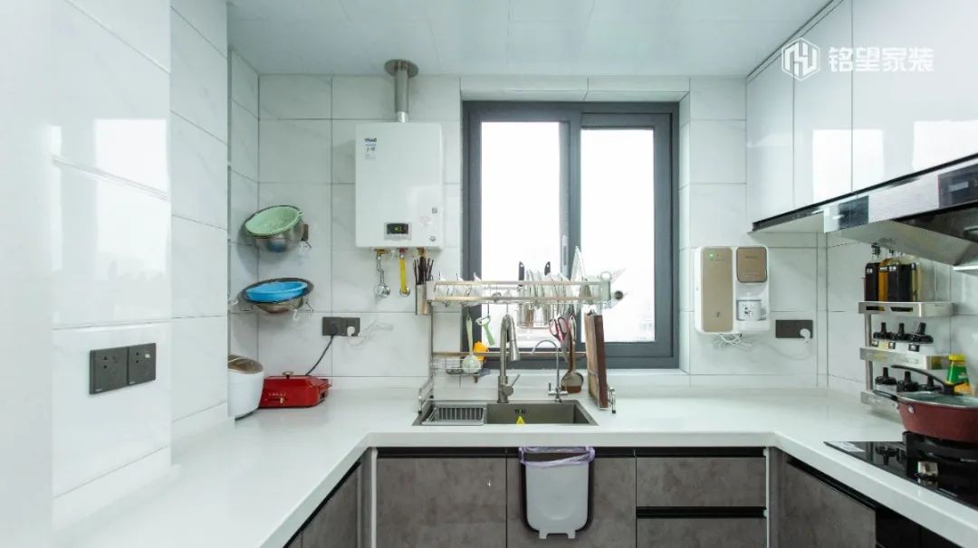 现代简约风设计,南京铭望装饰打造安嘉西苑舒适家居空间-48