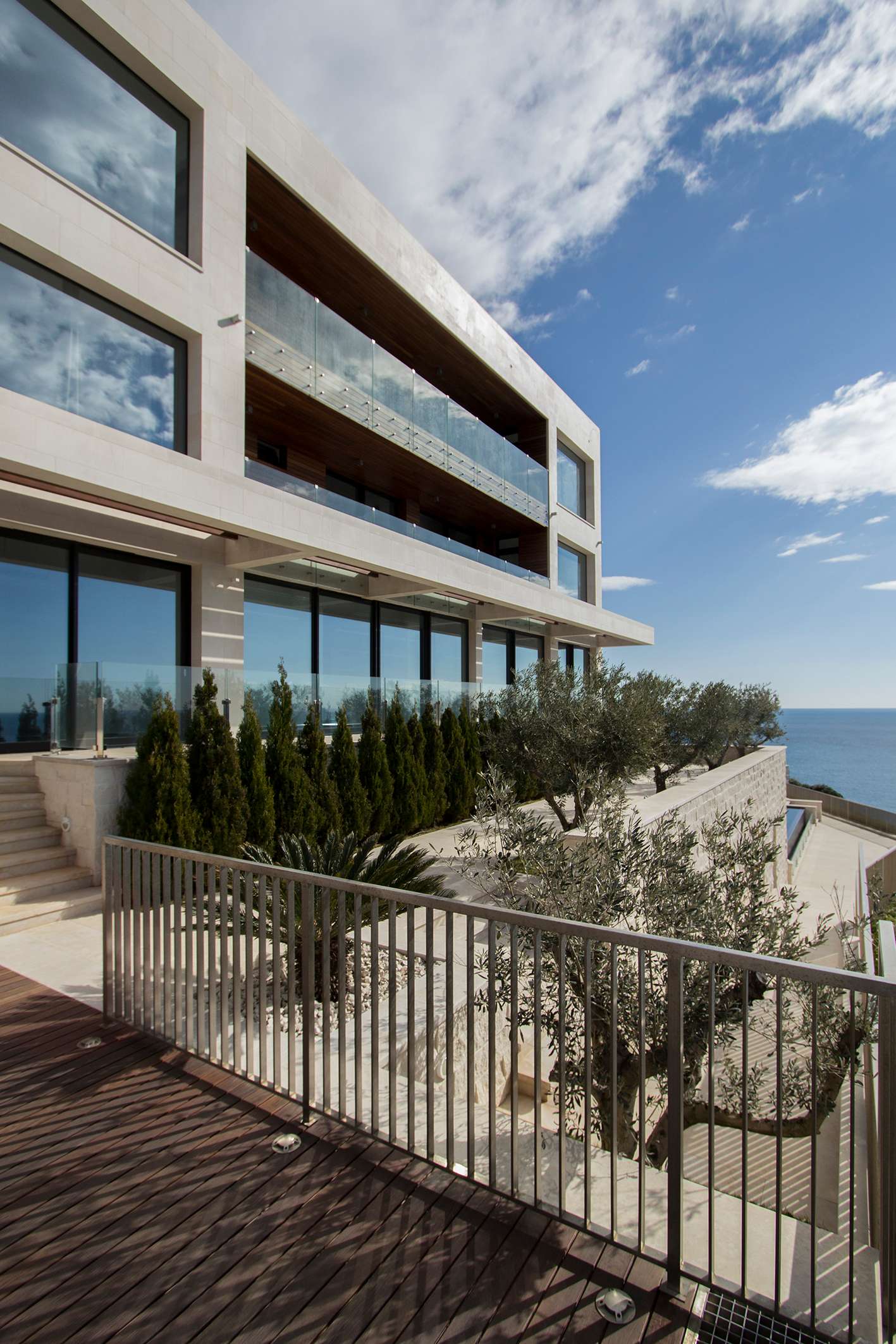 CLIFFTOP RESIDENCES sobaplus architects-2