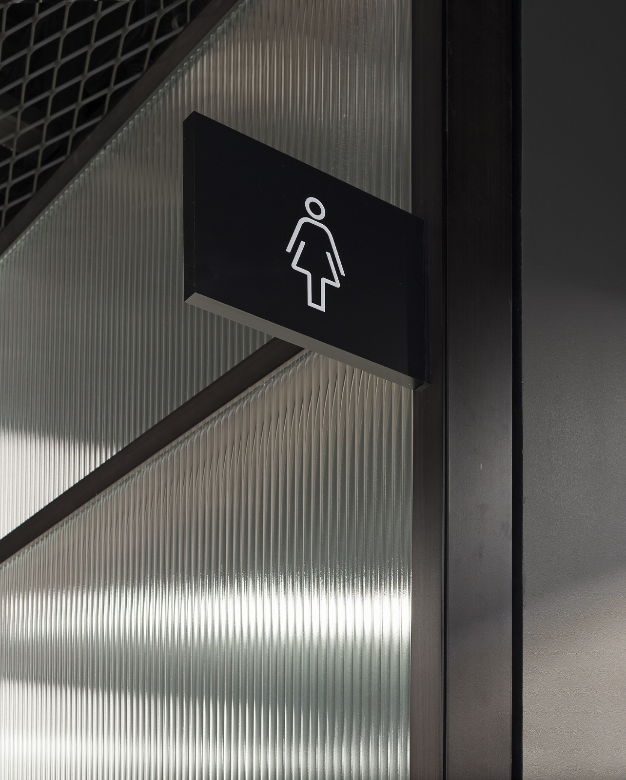 Office / Graphic layer-9