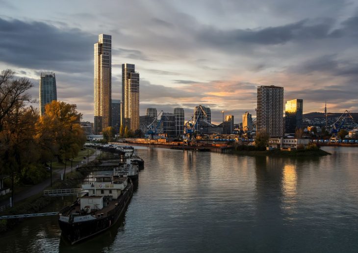 多瑙河旁两座新塔楼项目丨斯洛伐克布拉迪斯拉发丨KCAP（国际建筑事务所）-35