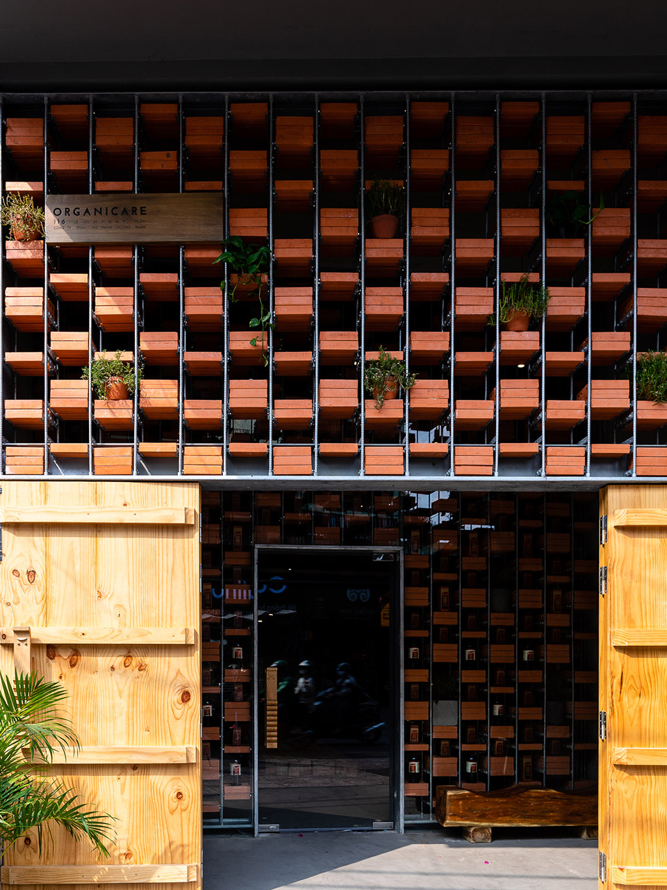 Organicare商品展示间,越南 / Tropical Space-36