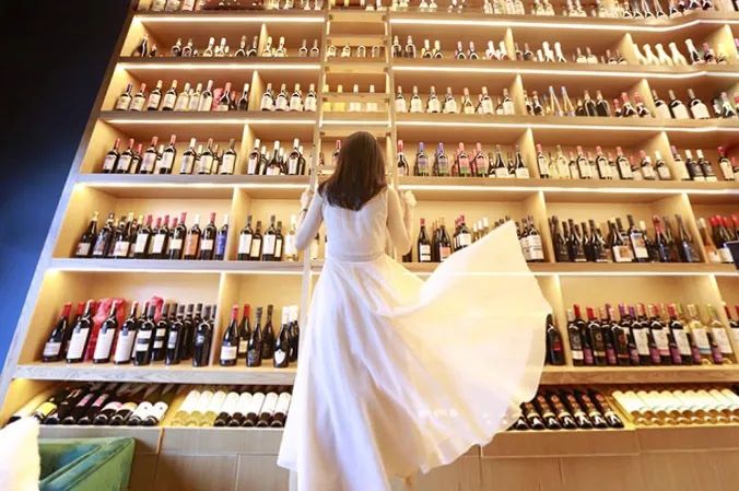 睿臣葡萄酒生活体验馆丨中国惠州丨誉山设计事务所-7