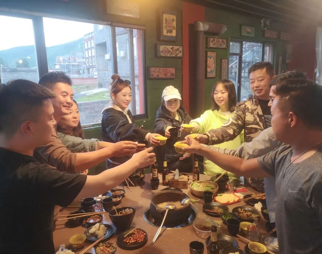 完美一夏 | 康定摄影之旅的室内设计灵感-90