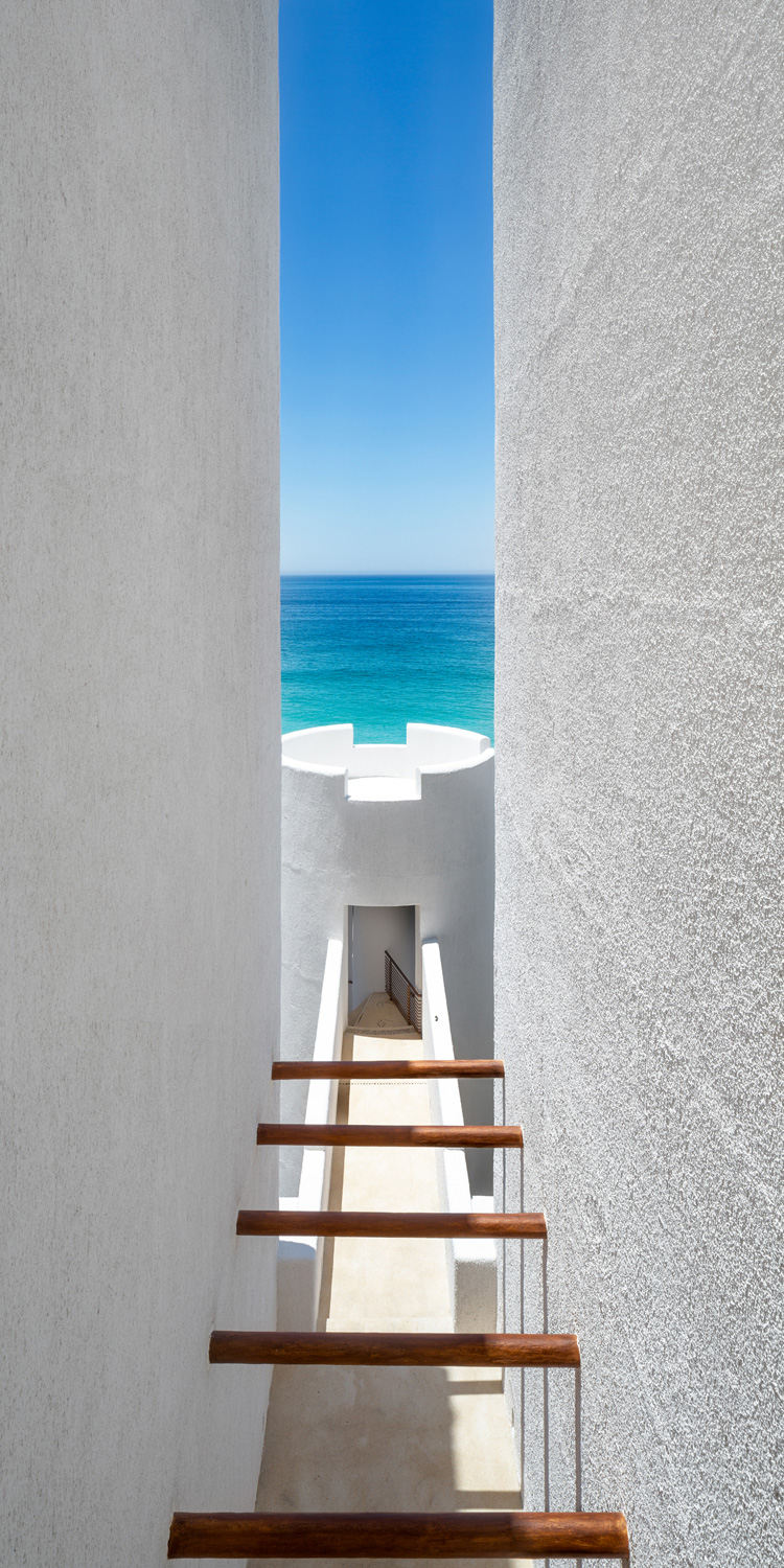 墨西哥洛斯卡沃斯海滨度假酒店——融入沙漠环境的现代建筑-13