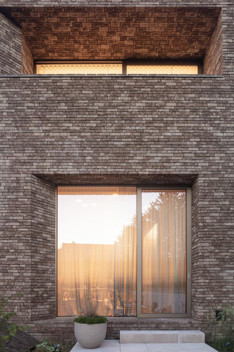 bruno vanbesien architects丨Notary & house DM丨比利时-0