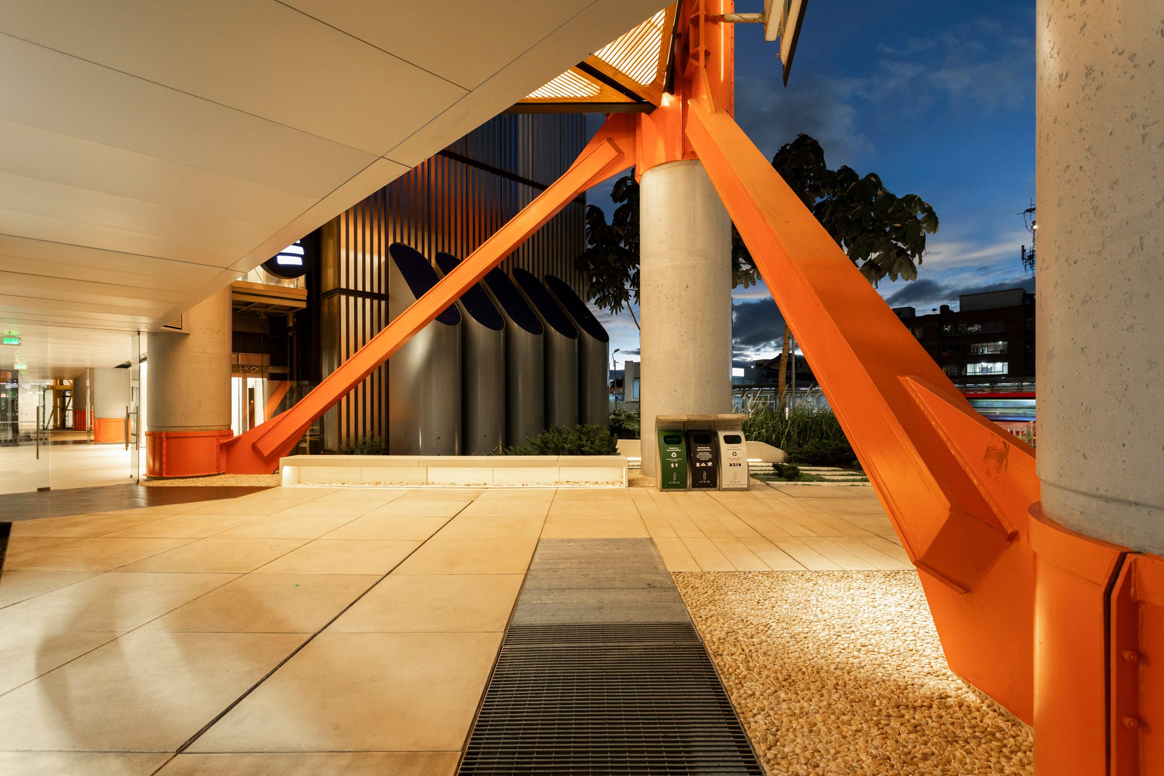 Atrio 开发项目中的高科技摩天大楼丨RSHP-25