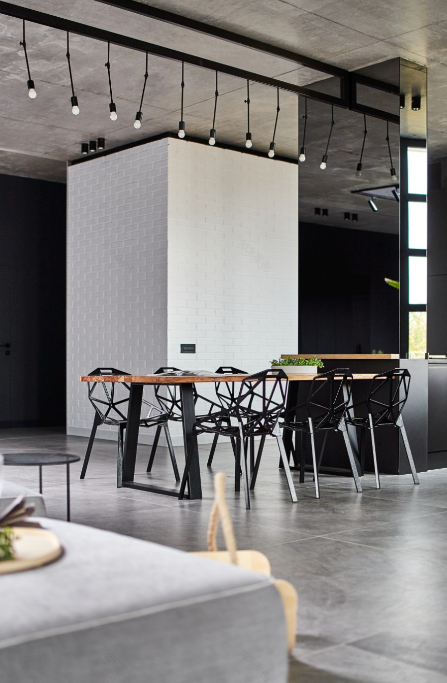 罗马尼亚顶层公寓工业风格设计案例-43