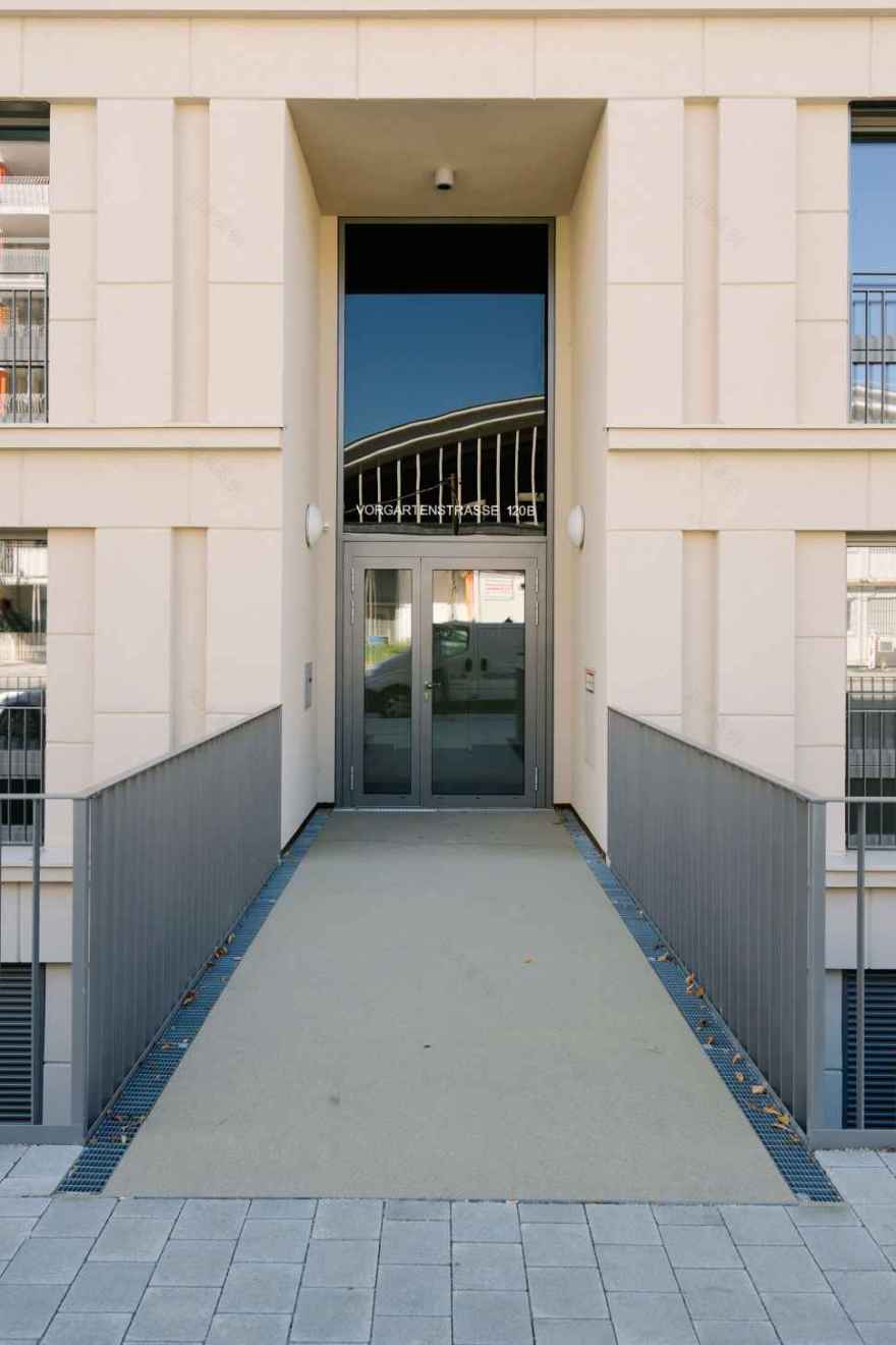 Architekturbüro O&O BAUKUNST - Parkside Vorgartenstraße-6