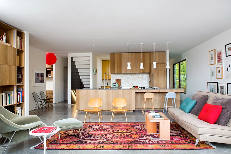 打闹;粗暴对待-10