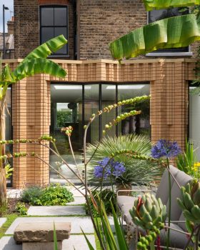 别墅庭院丨英国伦敦丨Bureau de Change