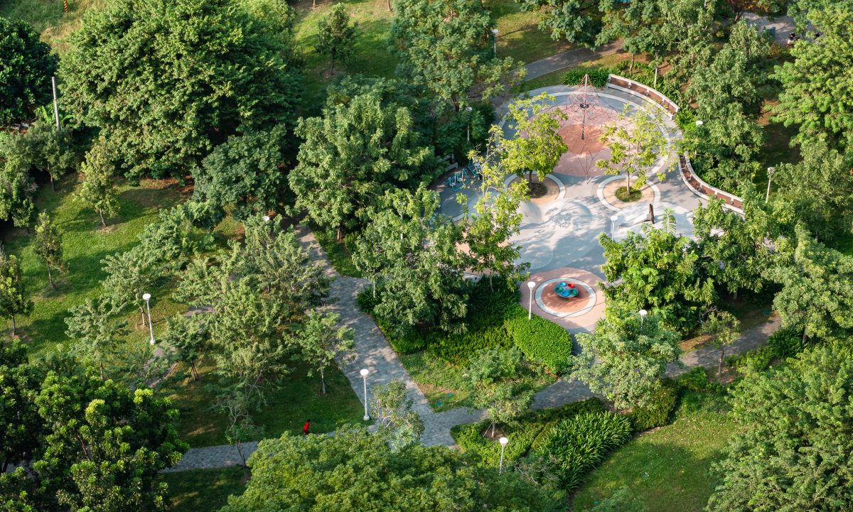 王者的溫柔「因為周圍這兩座公園，富邦才買下旁邊這塊地。」 - WEHOUSE-8