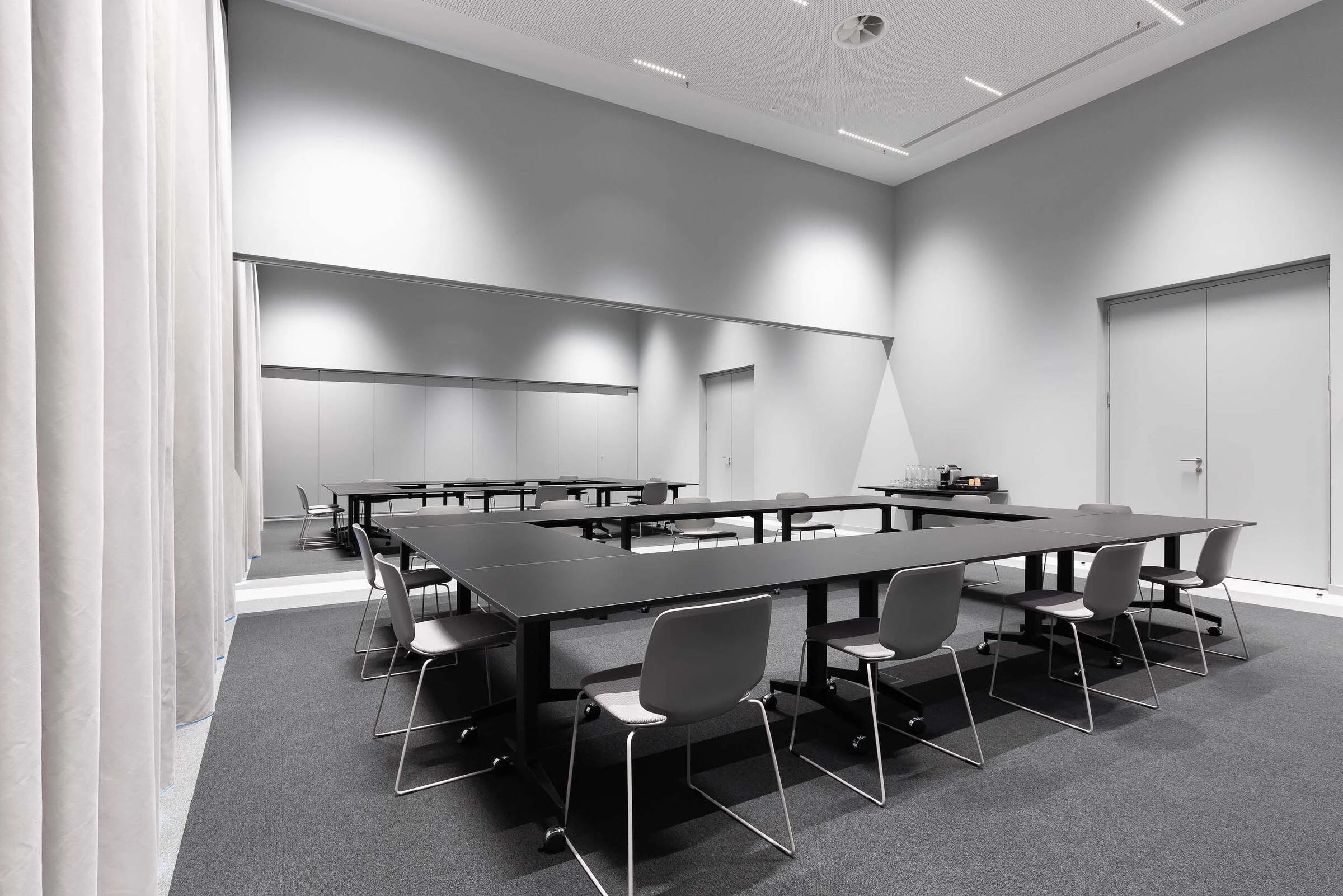 波尔图办公公园 · Vector Mais 的现代办公空间设计-8