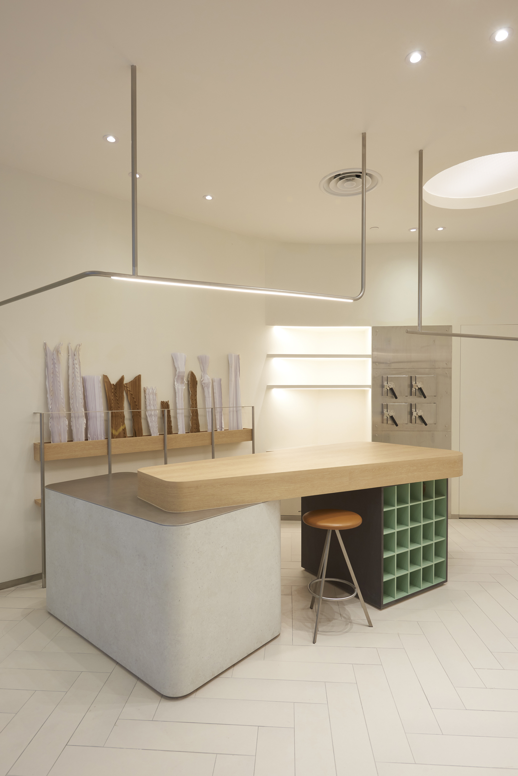 新加坡 GINLEE Studio 服装商店设计丨Wynk Collaborative-30