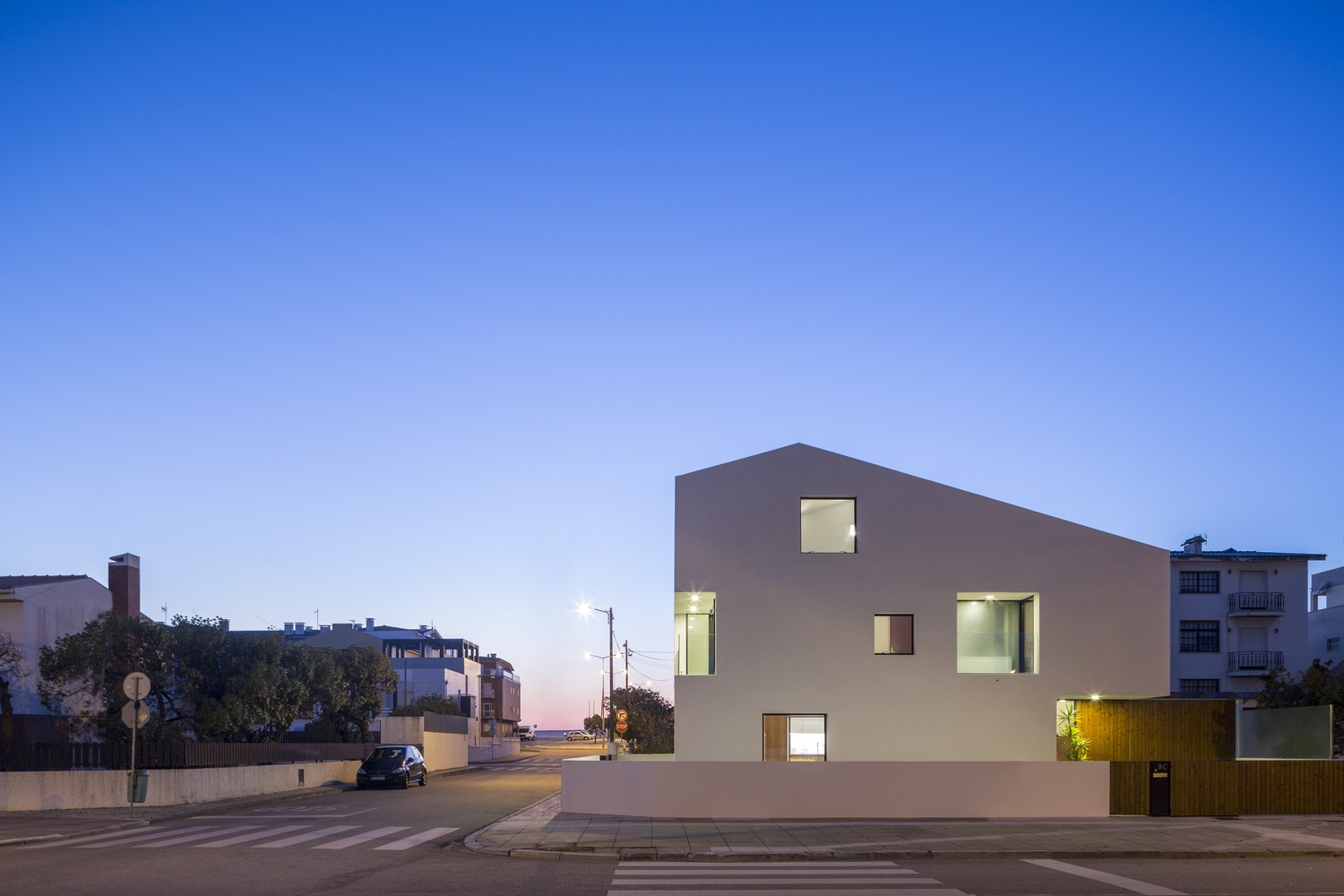 葡萄牙海滨双宅-37