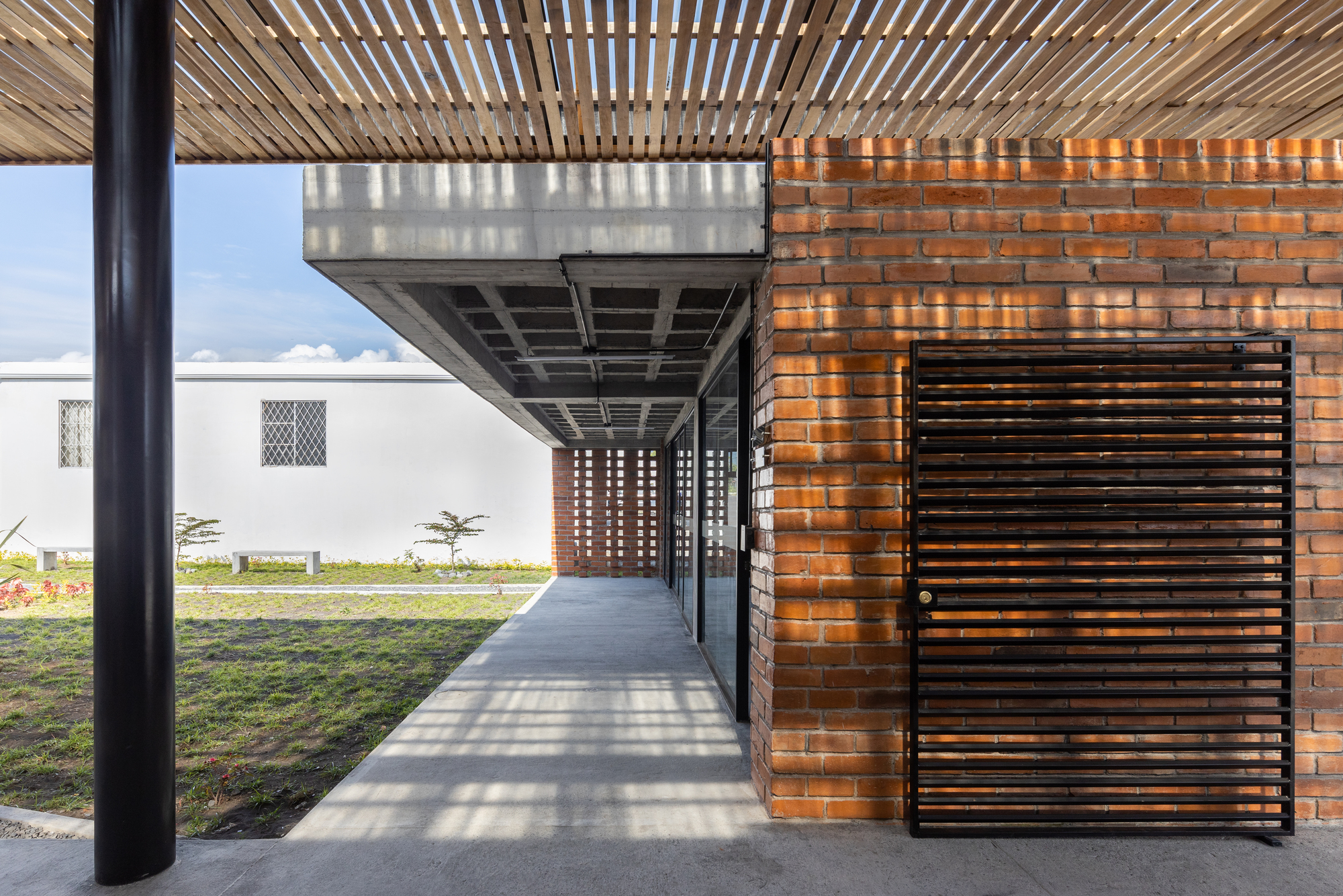 新日老年人中心丨厄瓜多尔丨Side FX Arquitectura-27