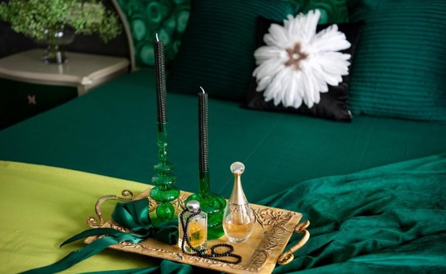 绿色惊艳,旧家具翻新打造三层露台花园宅-24