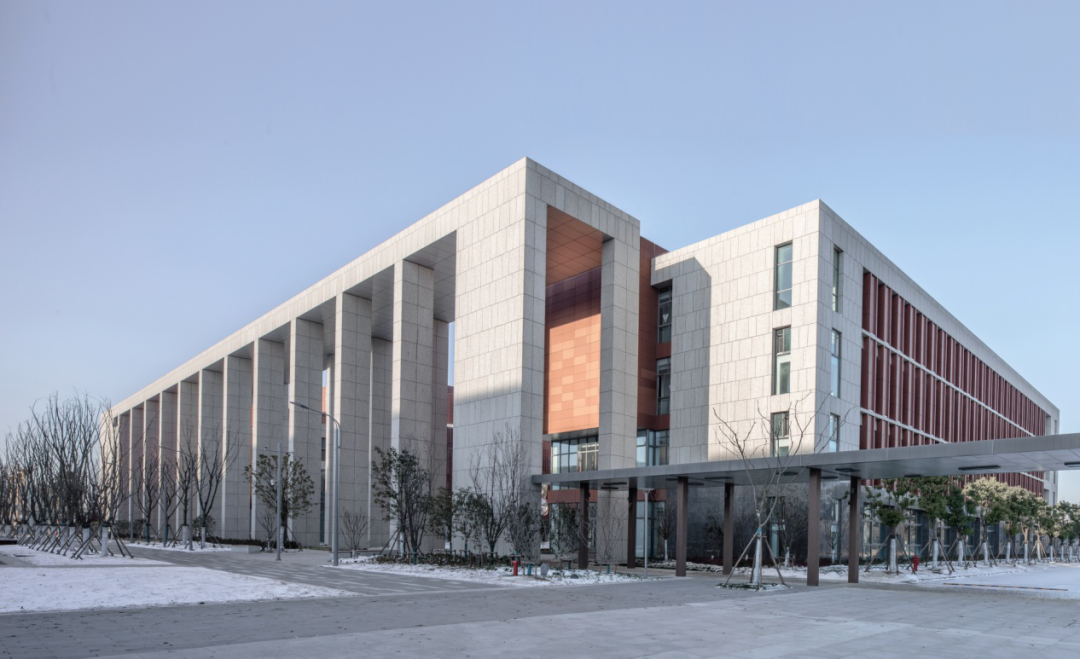 西区新城高级中学丨中国扬州丨华造设计-56