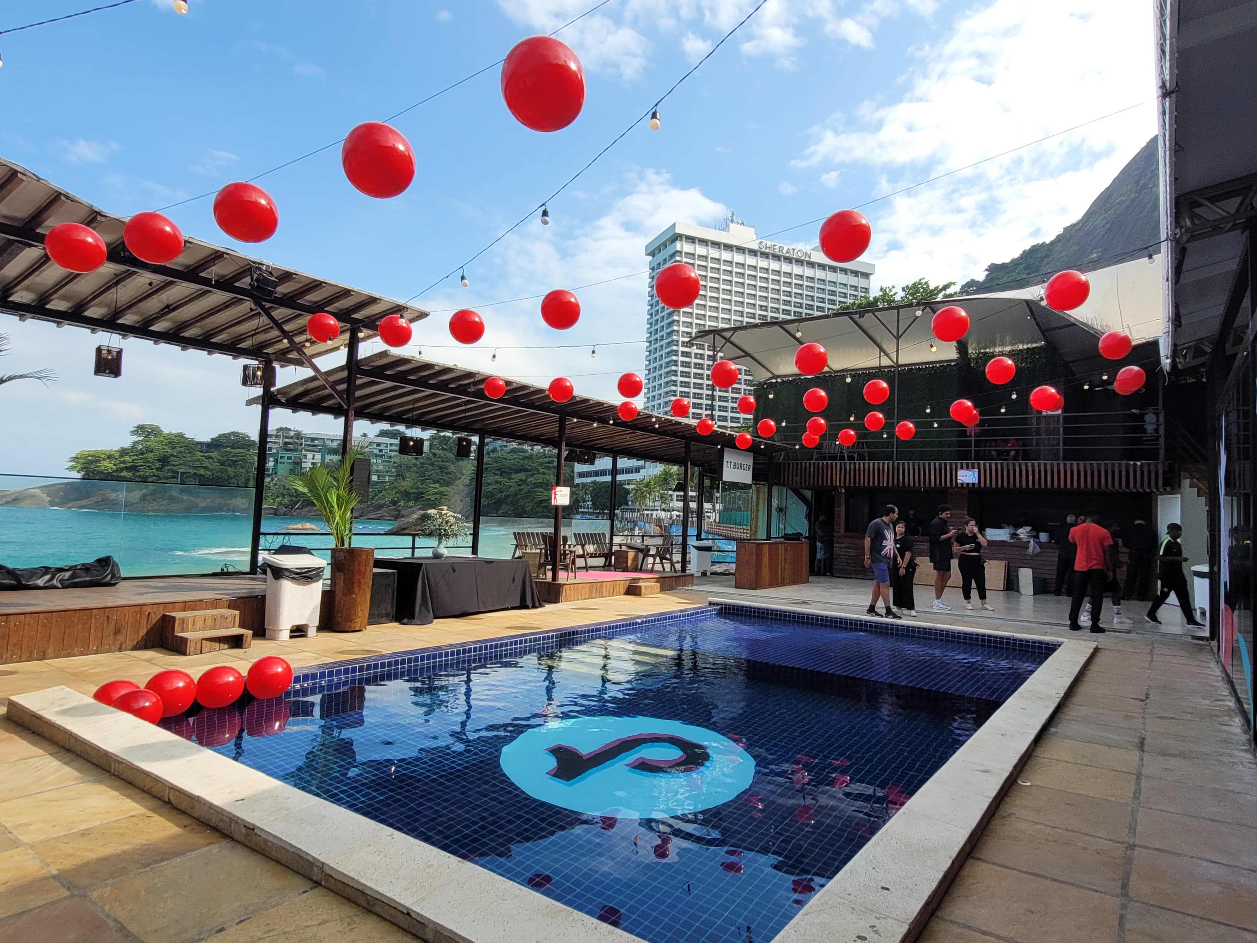 CENOGRAFIA | TIKTOK LIVE FEST (RJ) 2024-26