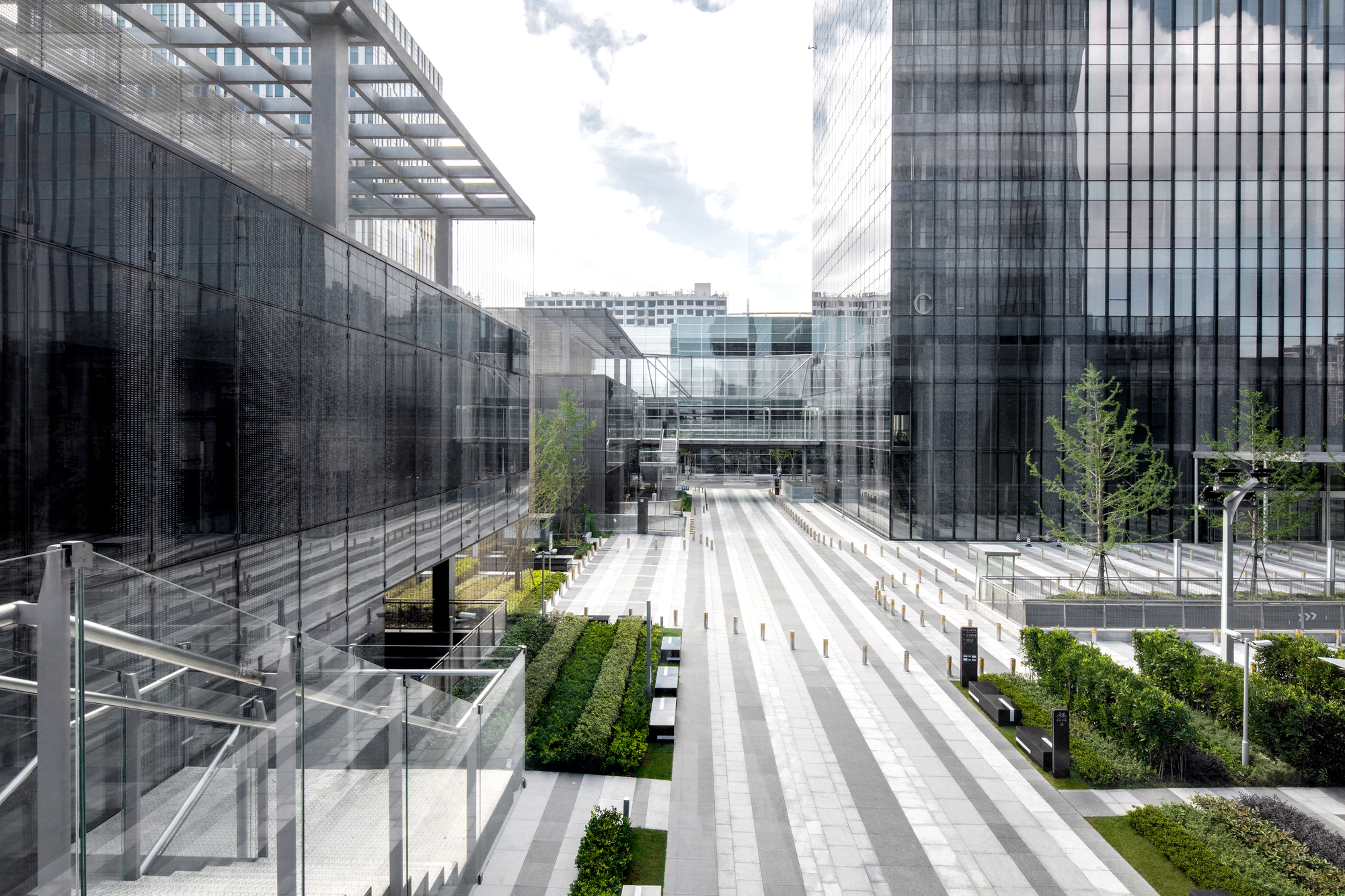 上海浦东地标建筑 · Land Rover 办公大楼-23