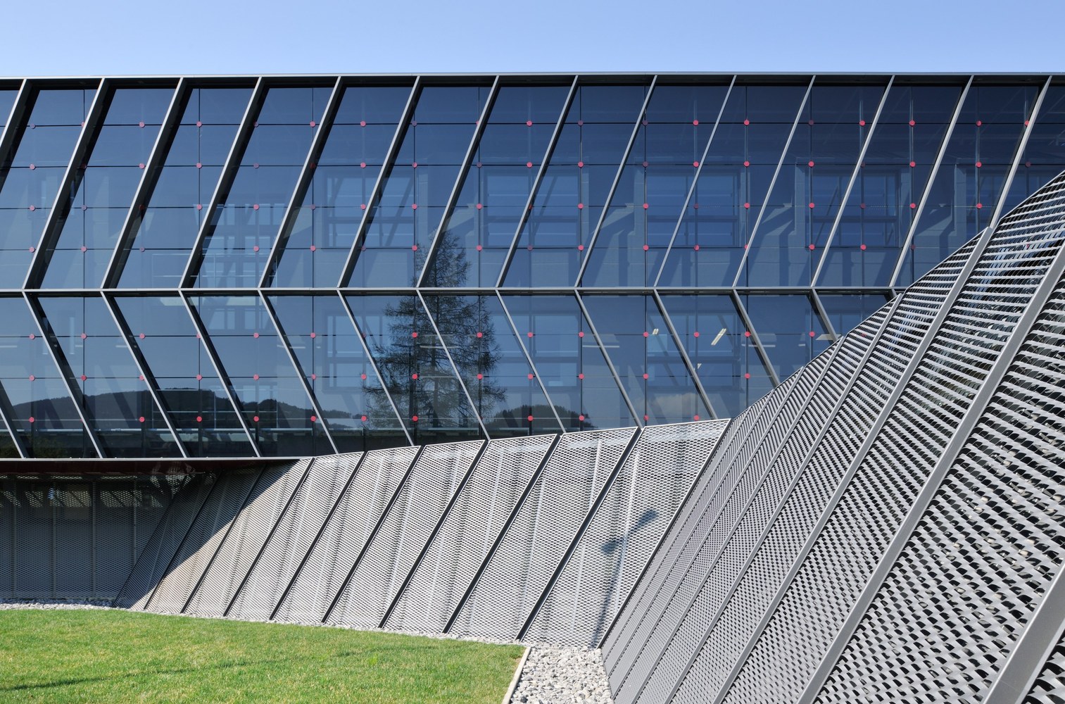 超级形态 Podkriznik 办公室大楼 | “推进”设计-19