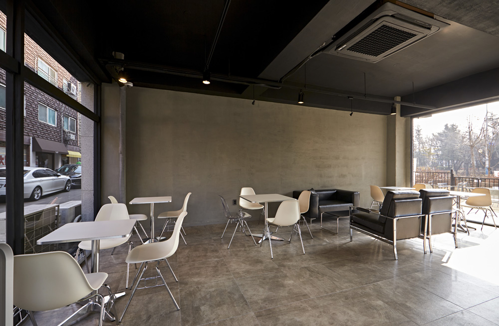 现代简约风 14 坪咖啡厅设计-12