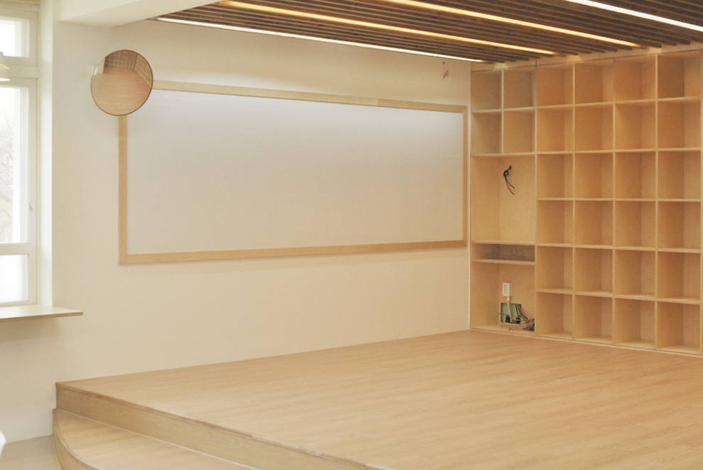 舒适氛围的木质小学校内饰设计-4