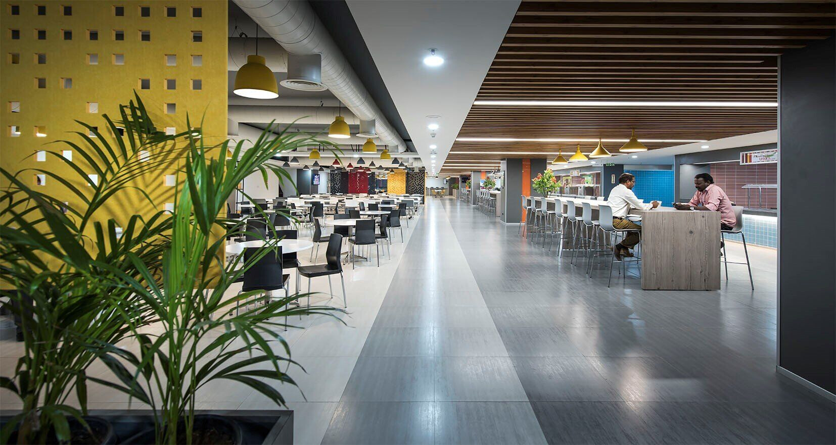 Renault Nissan 办公室彩色金属吊灯设计-15