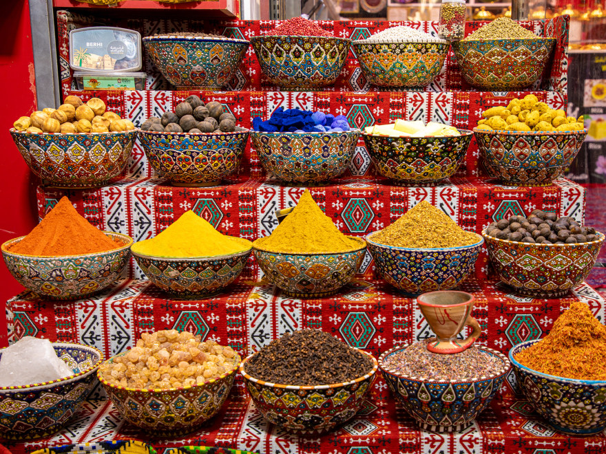 Oman - architecture, people and markets-23