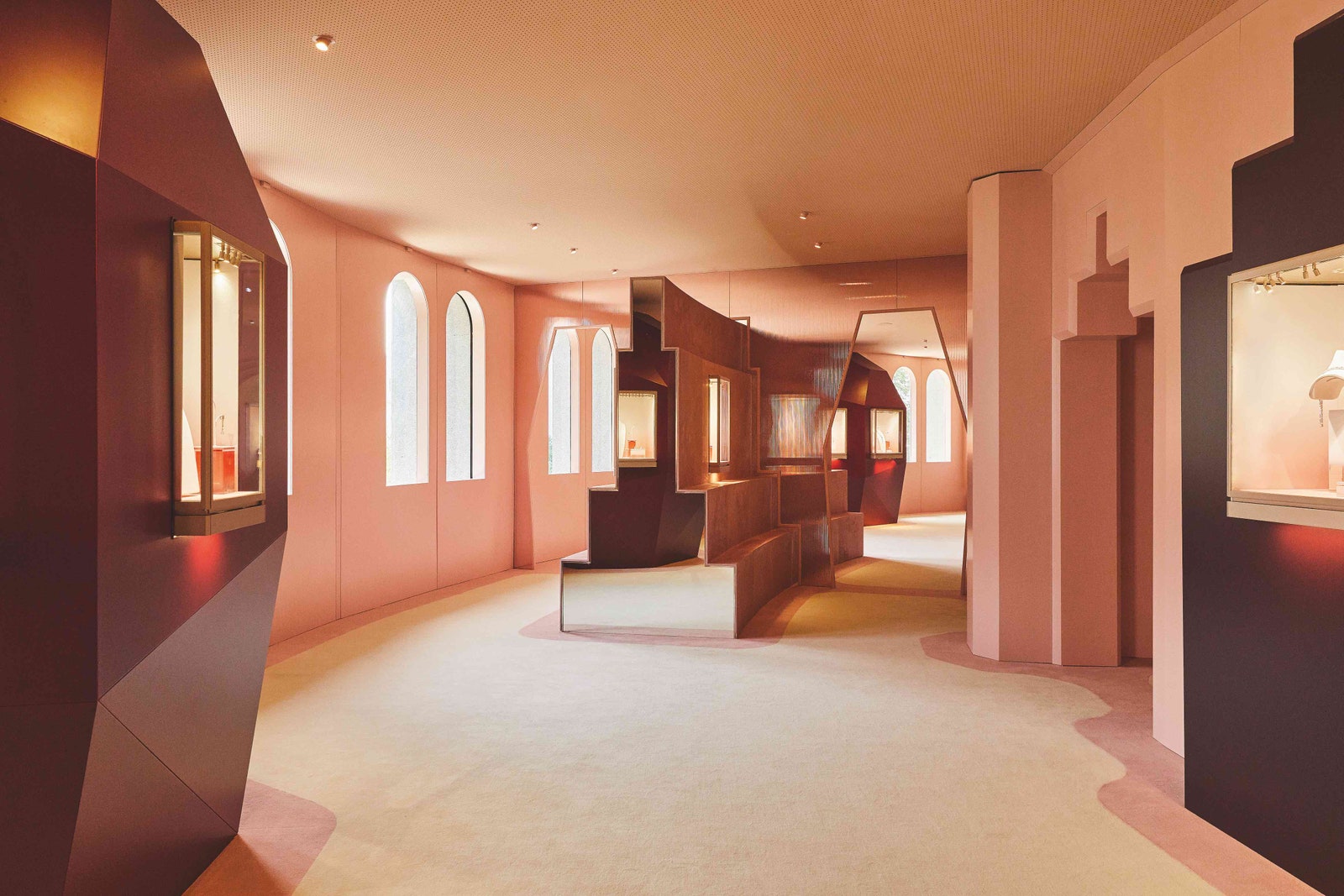 马德里 Cartier 珠宝展 | Jaime Hayón 的魔幻设计惊艳世界-5