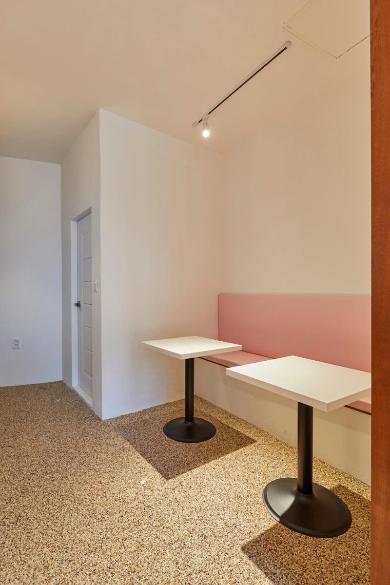 甜蜜乡村风 15 坪甜点店设计-10