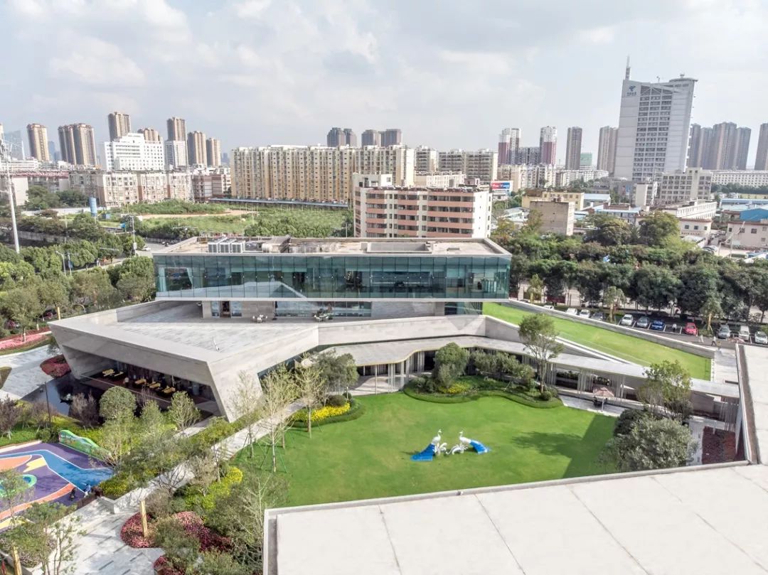 山水之间的城市客厅——昆明佳兆业城市广场-32