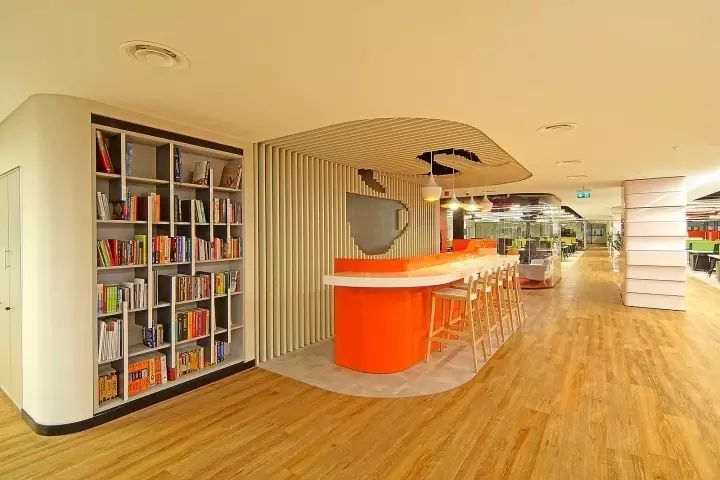 难以置信，2000多平的办公室他们还觉得拥挤！！-11