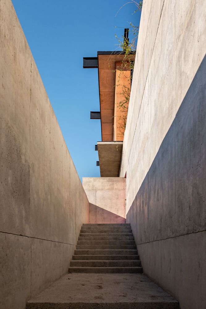 从工作状态抽离出来的员工餐厅设计丨戈者设计-18