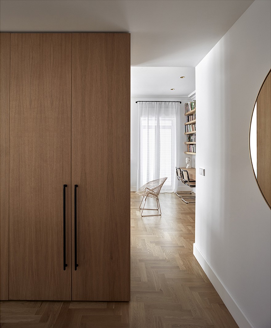 Apartment Remodeling and Renovation in the Eixample, Valencia-12