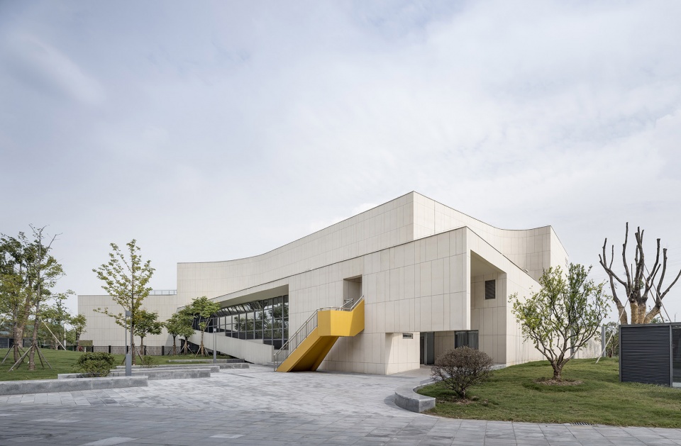 江苏省靖江高级中学新校区丨中国江苏丨江苏中锐华东建筑设计研究院有限公司荣朝晖工作室-195