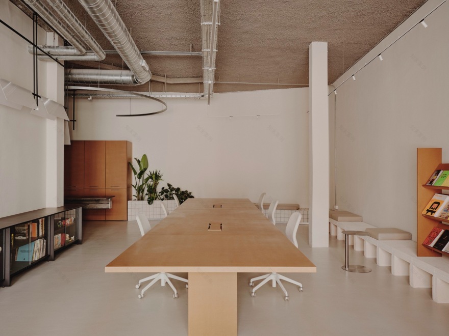 Sornells 21共享工作空间丨西班牙丨T.O.T Studio + Paloma Bau Estudio-31