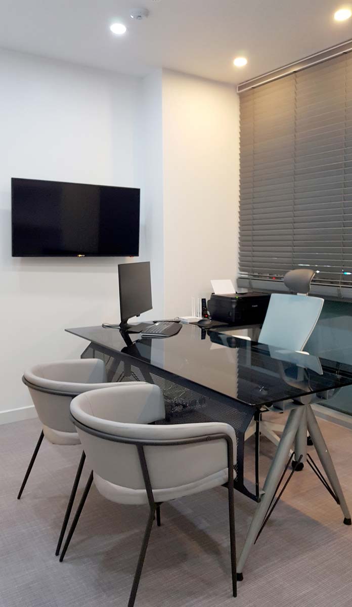 极简白调的清新空气中心-6