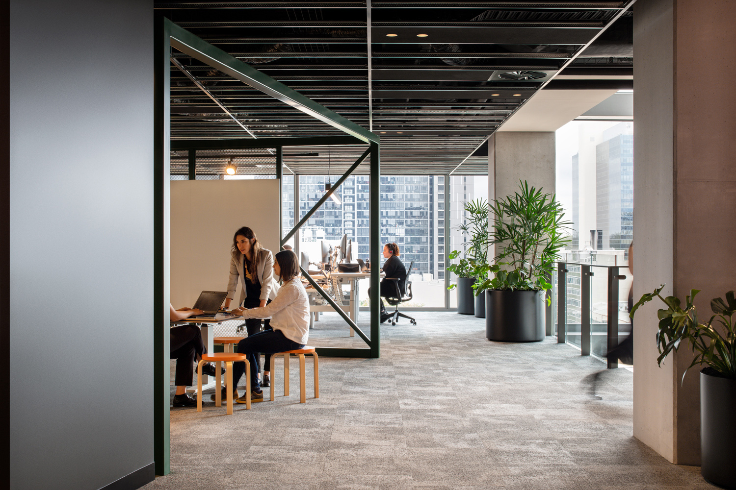 伍兹贝格打造 NAB 3 Parramatta Square 办公空间-5