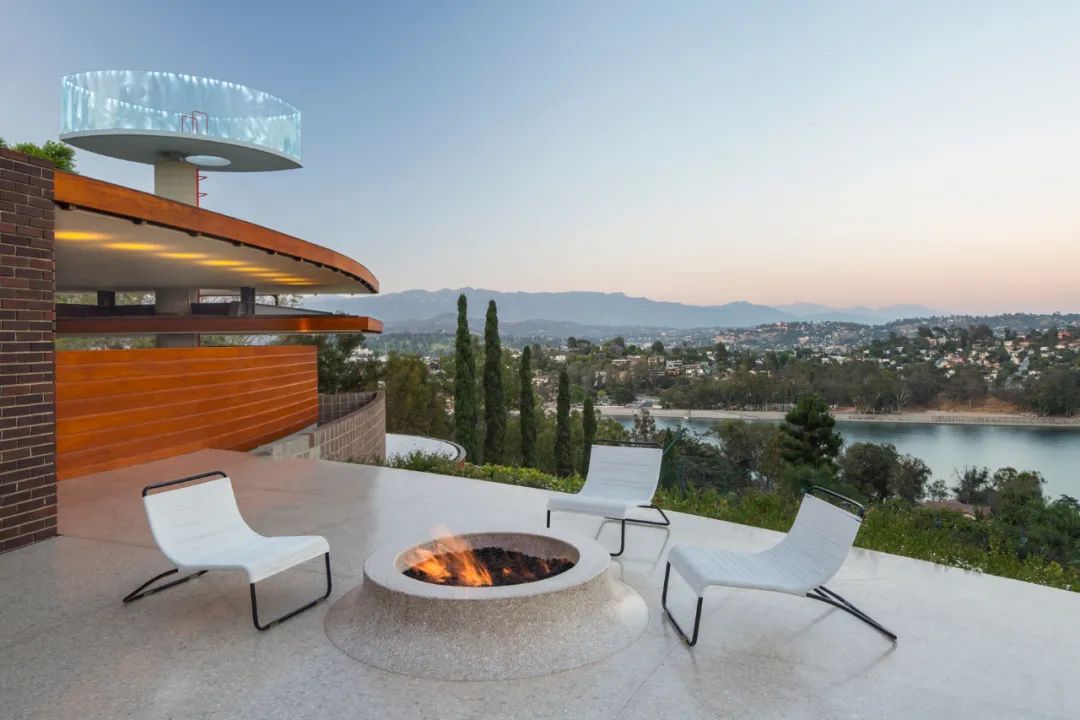 实验性银顶住宅，人文关怀与工程技术完美结合-38